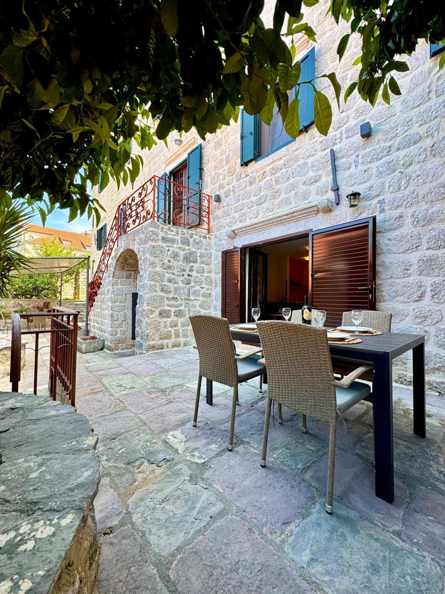 Apartments Radonicic Kotor Exterior photo