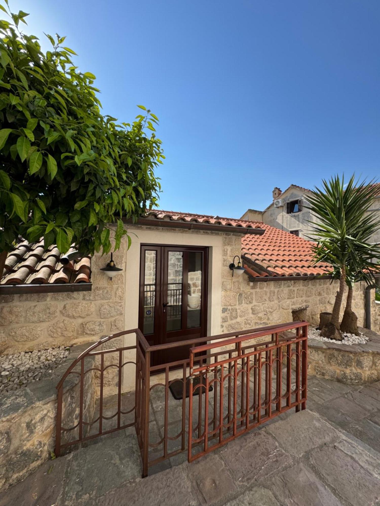 Apartments Radonicic Kotor Exterior photo