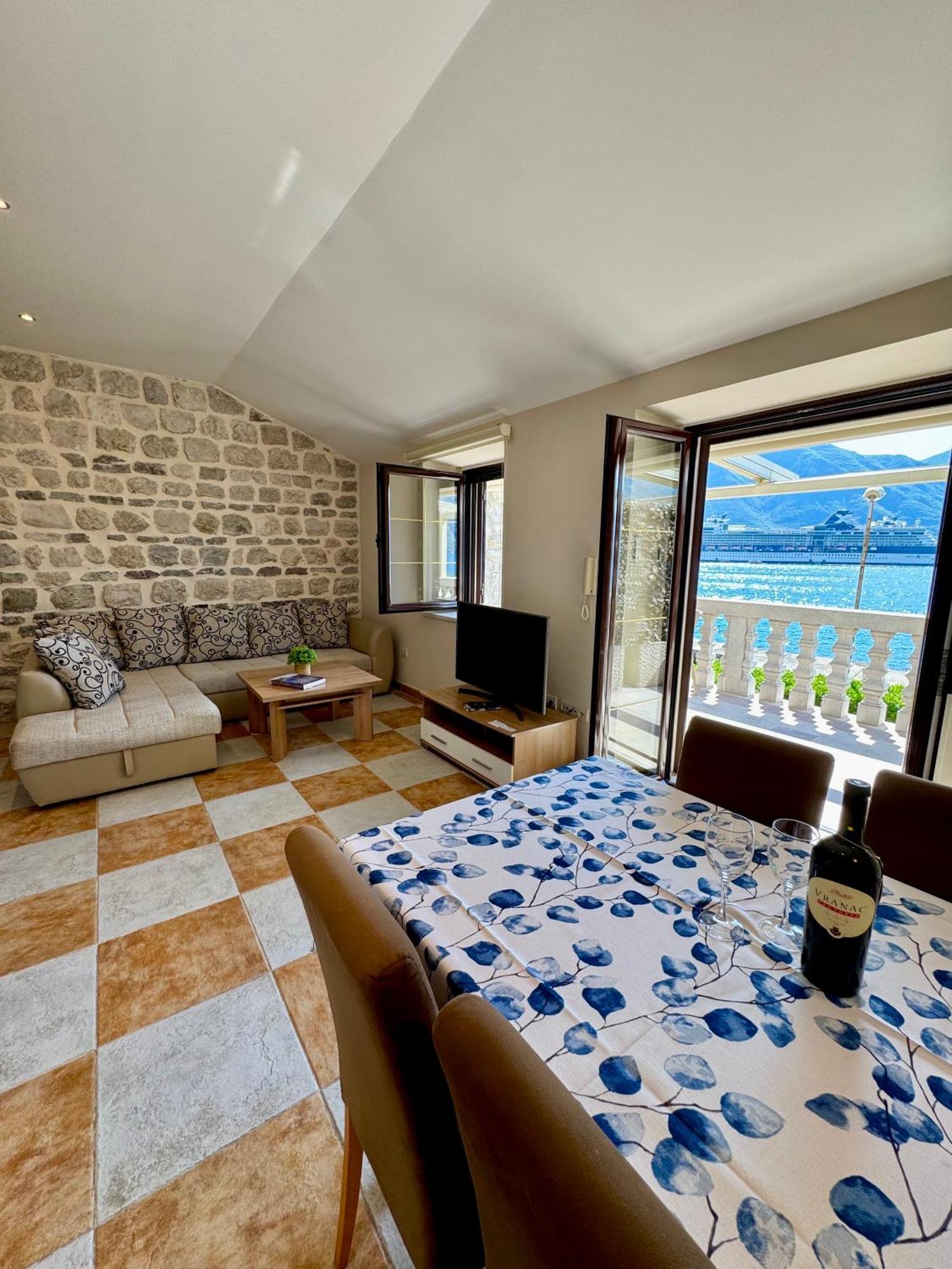 Apartments Radonicic Kotor Exterior photo